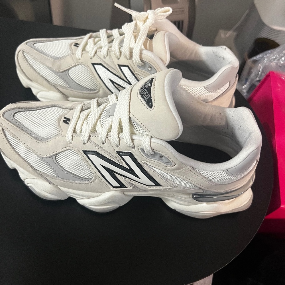 New Balance Cream and Gray Women's Sneakers